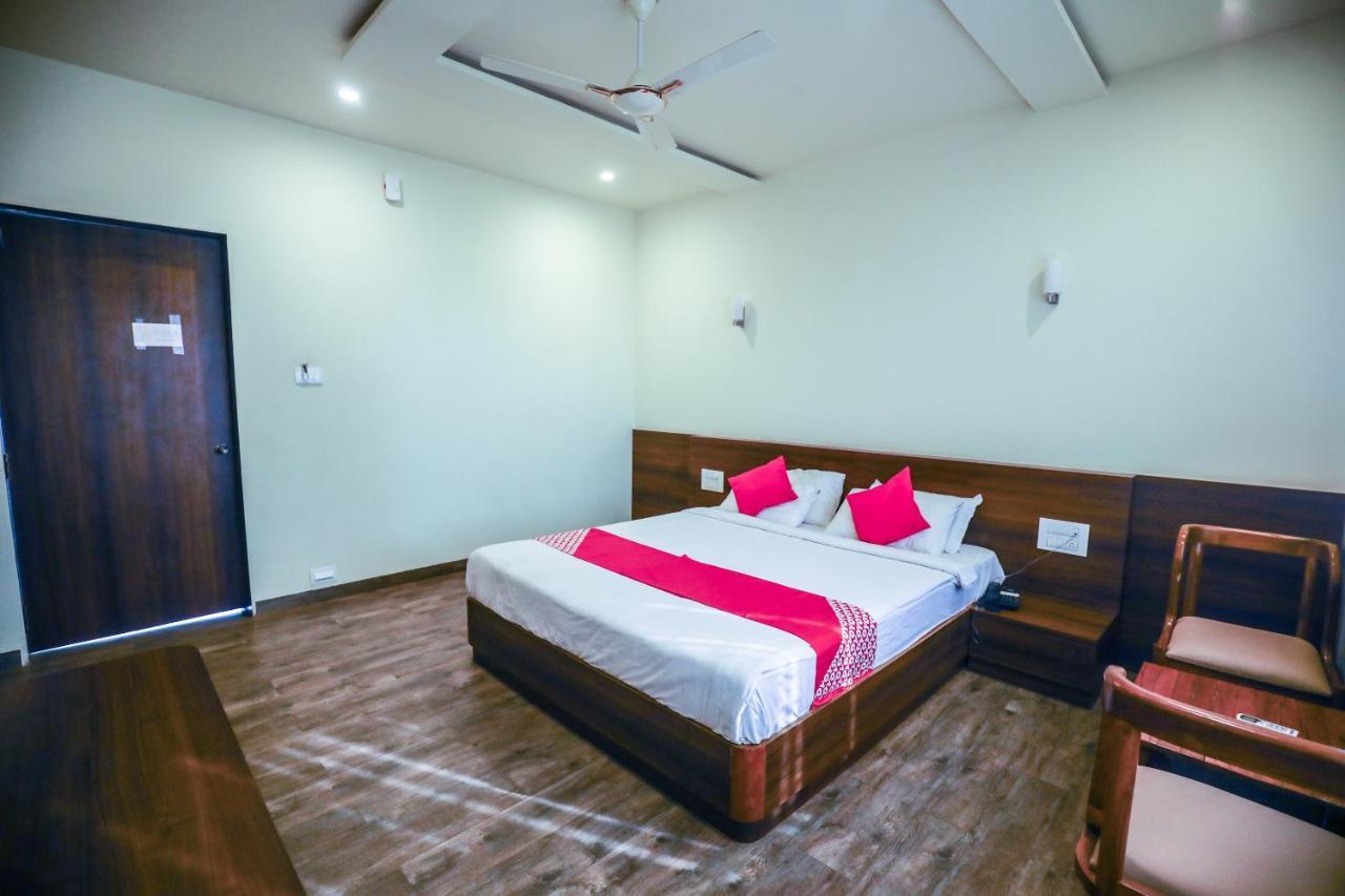 Hotel The Cult Hubli Extérieur photo