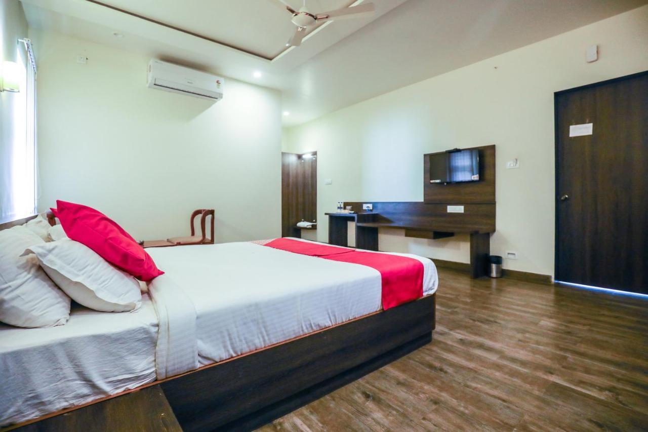 Hotel The Cult Hubli Extérieur photo