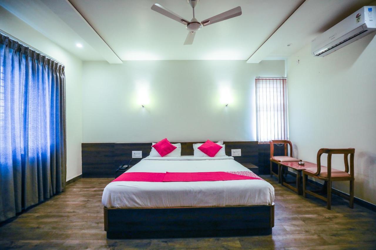 Hotel The Cult Hubli Extérieur photo