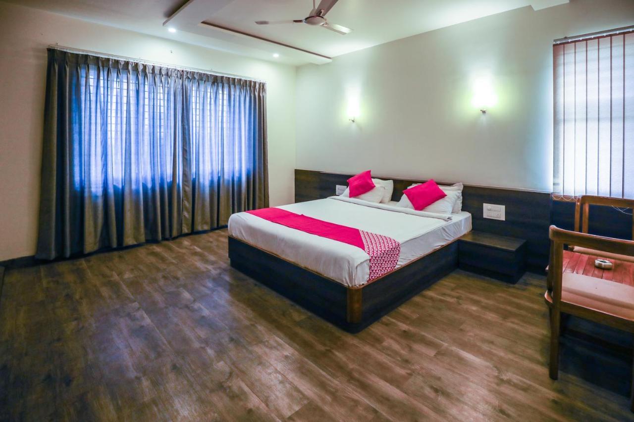 Hotel The Cult Hubli Extérieur photo